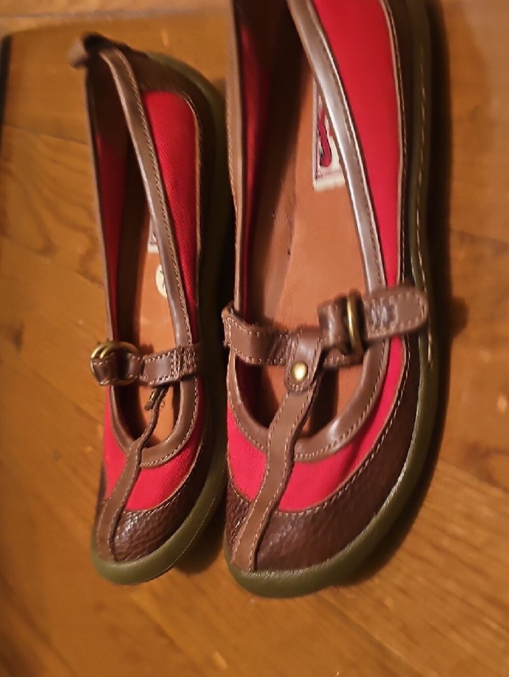Lucky Brand Women's Red Canvas T-Strap Flats with Brown Leather Trim Size 7 1/2 - Picture 8 of 11